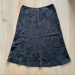 VTG STUDIO HOLT RENFREW Black Flower Pattern Skirt